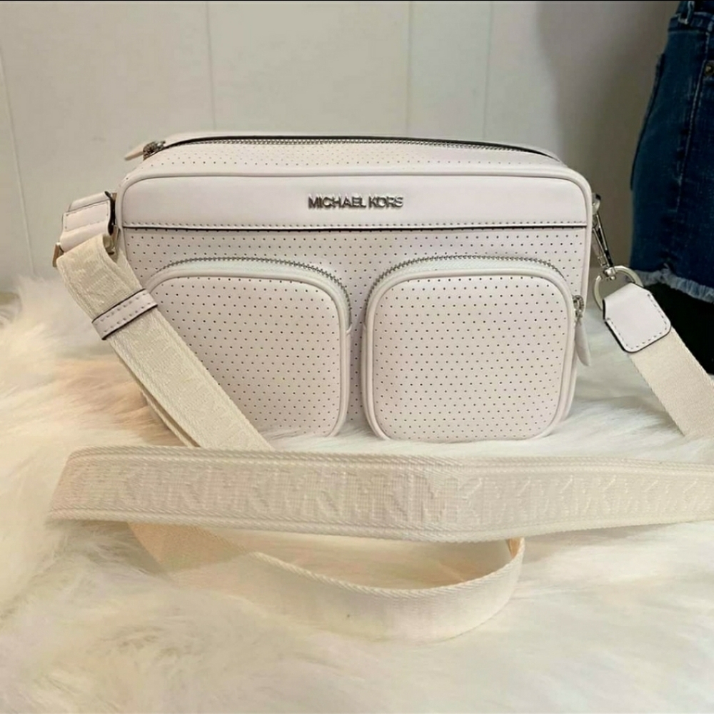 MICHAEL KORS HANOVER LG EW CROSSBODY